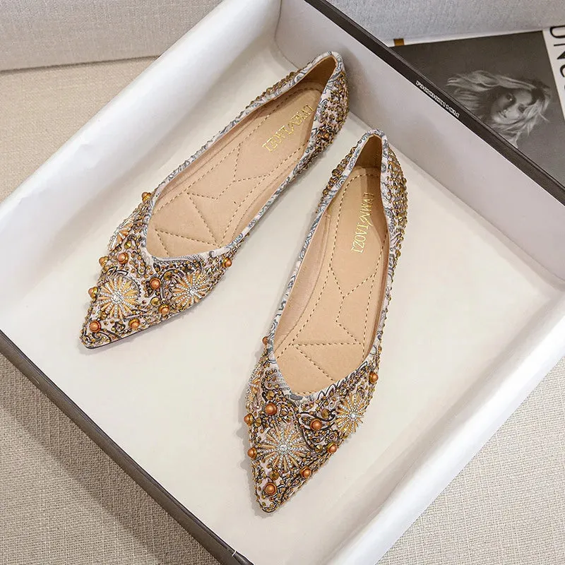 2024 New Pointed Toe Women Flat Rhinestones Loafers Autumn Rivets Classic Ladie Flats Shoes Women's Ballet Flats Soft Boat Shoes