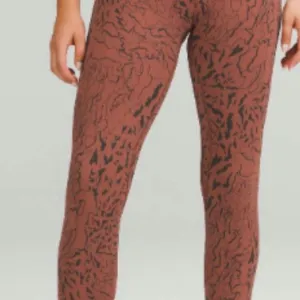(6283) LULULEMON Align High-Rise Pant 25&quot; Sz 4 *LOVED