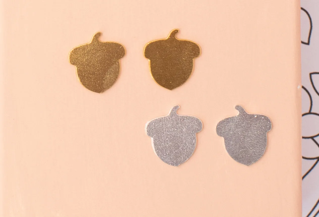 Acorn Flat Post Earrings