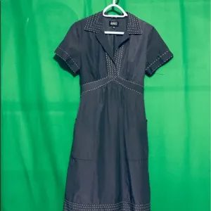 Adrianna Papell Classic cut Dress Size 10