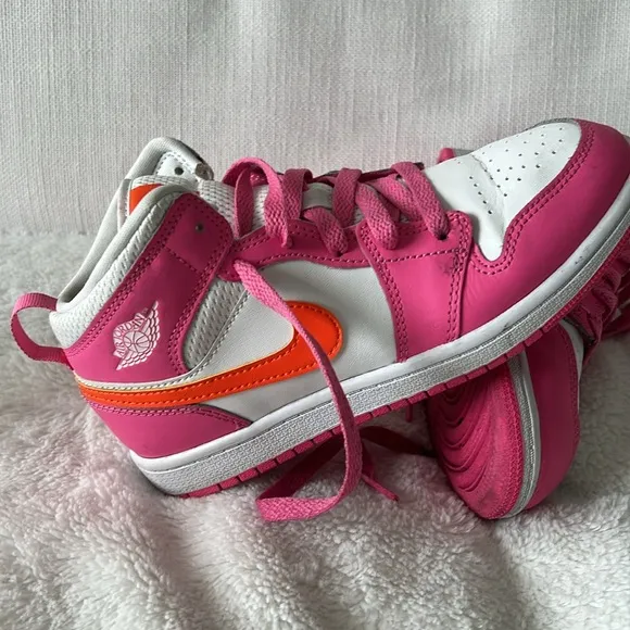 Air Jordan 1 Mid GS 'Pinksicle Orange