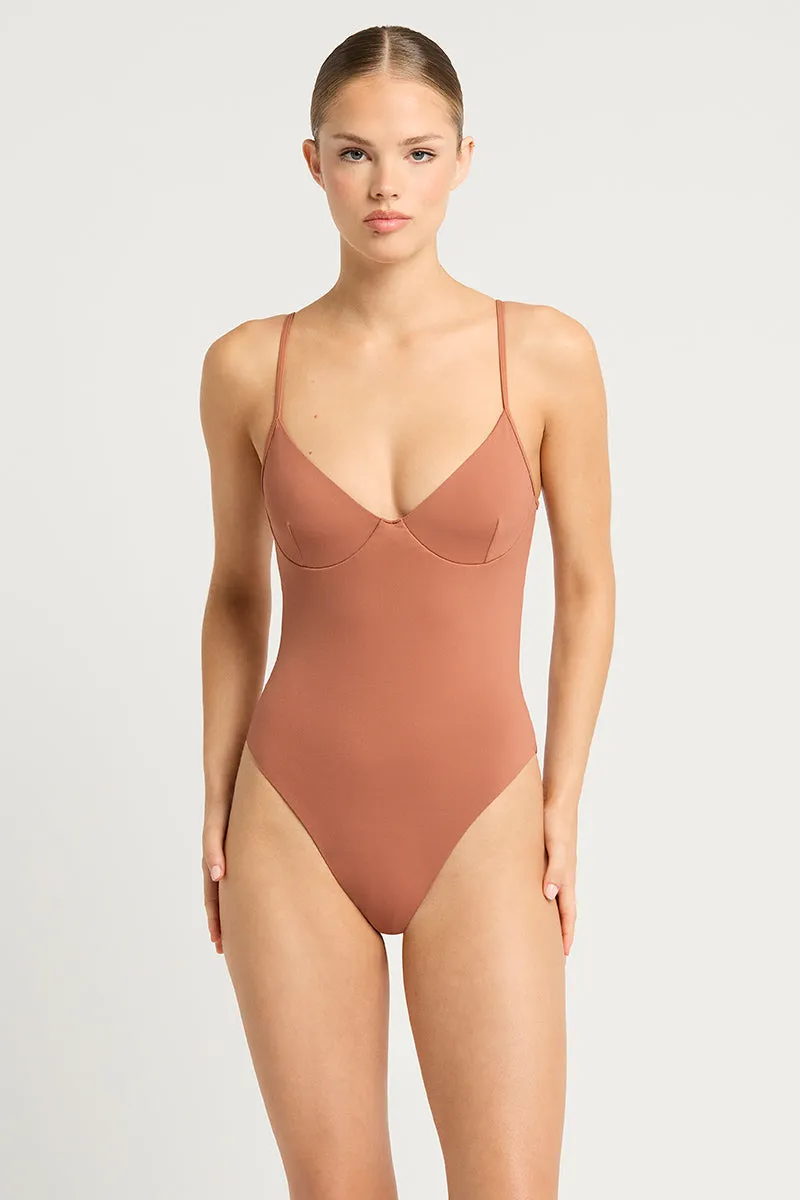 Alana One Piece