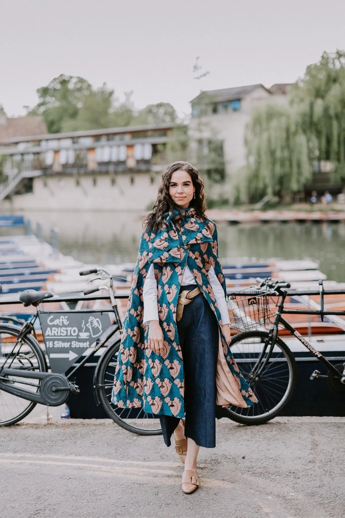 Ava Cape