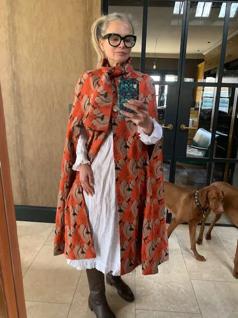 Ava Cape