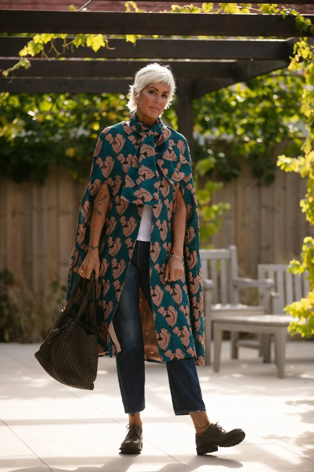 Ava Cape