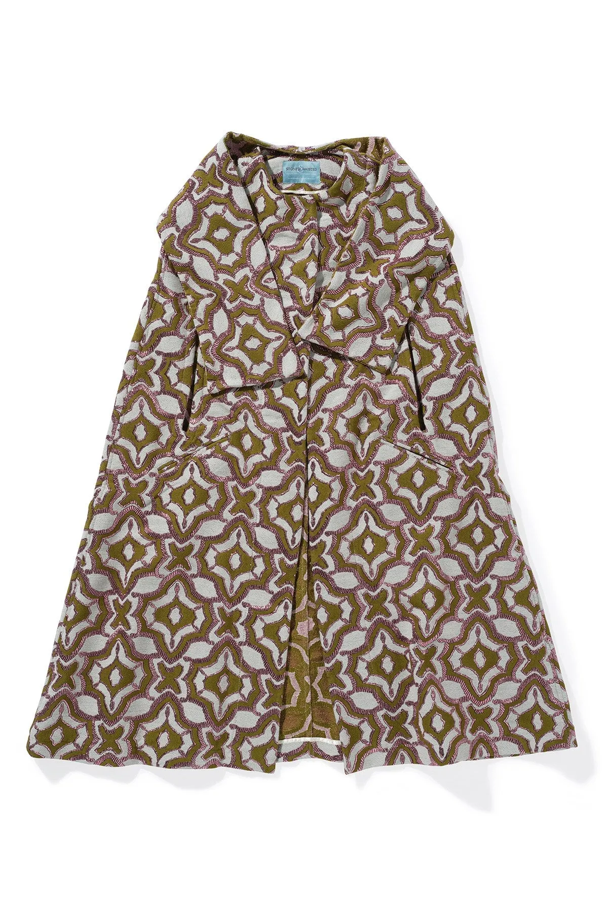 Ava Cape