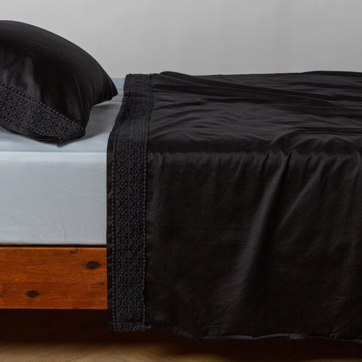 Bria Flat Sheet