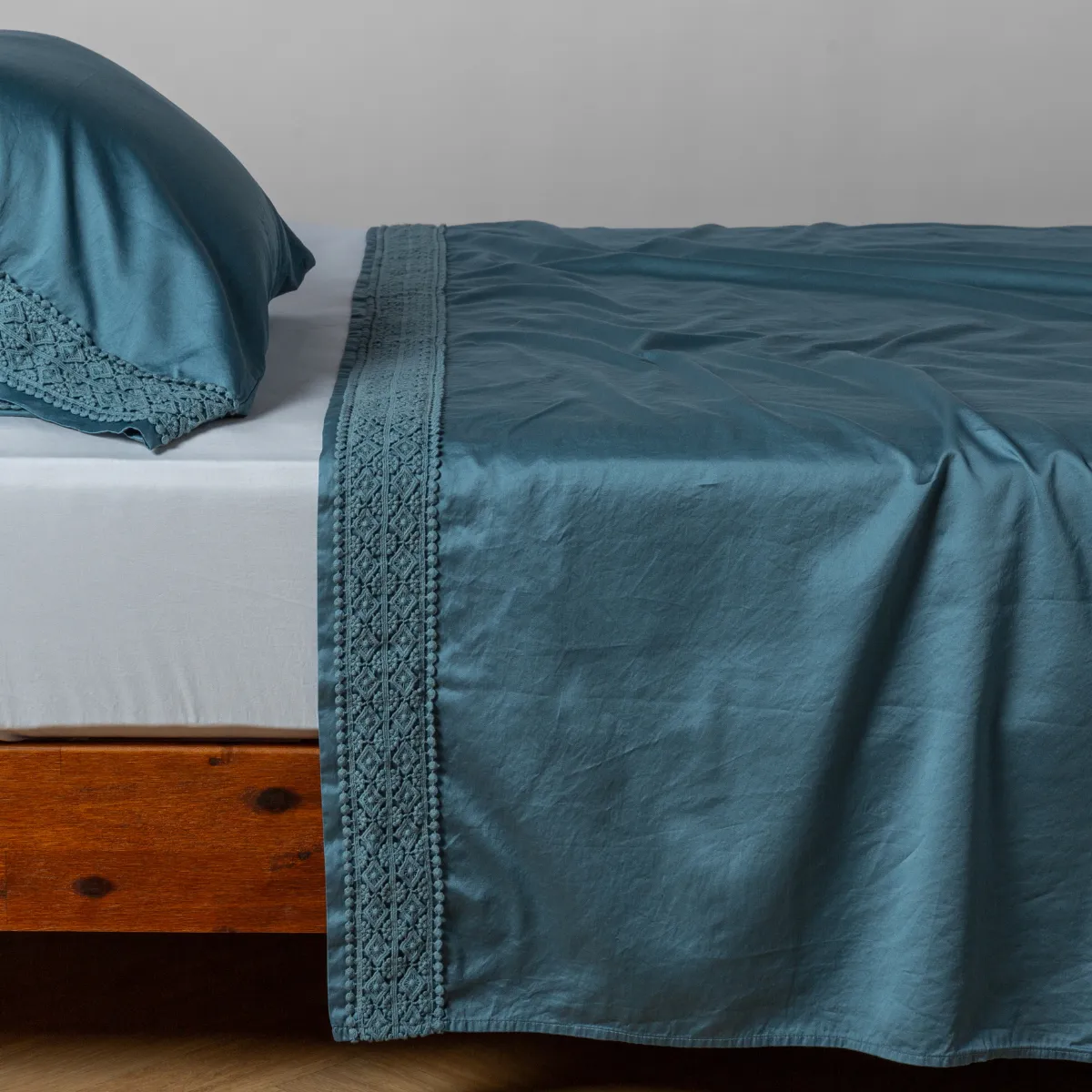 Bria Flat Sheet