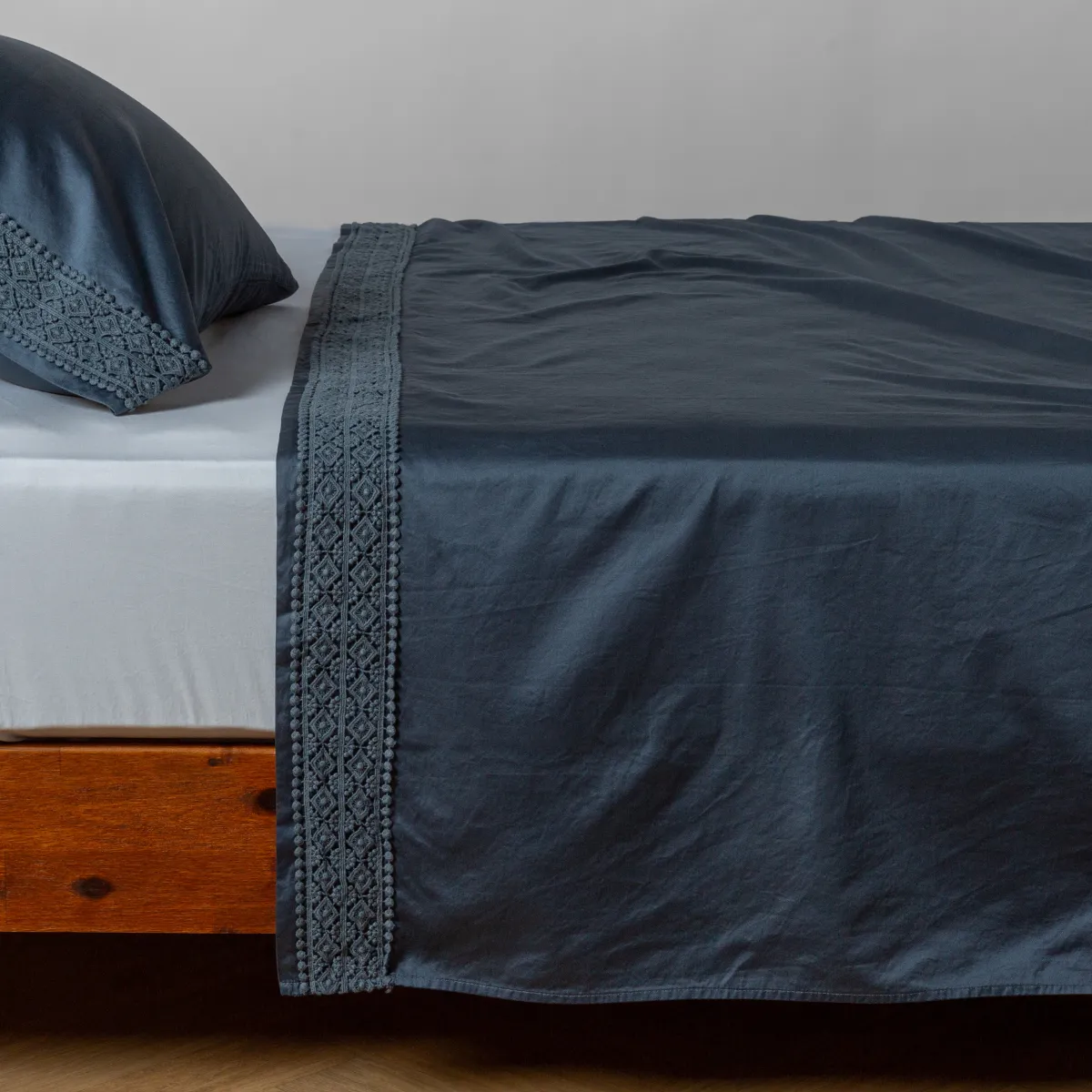 Bria Flat Sheet