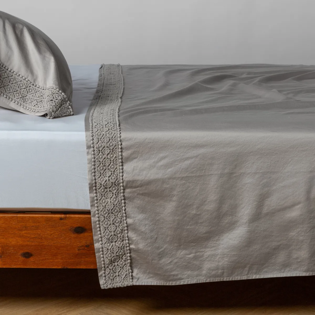 Bria Flat Sheet