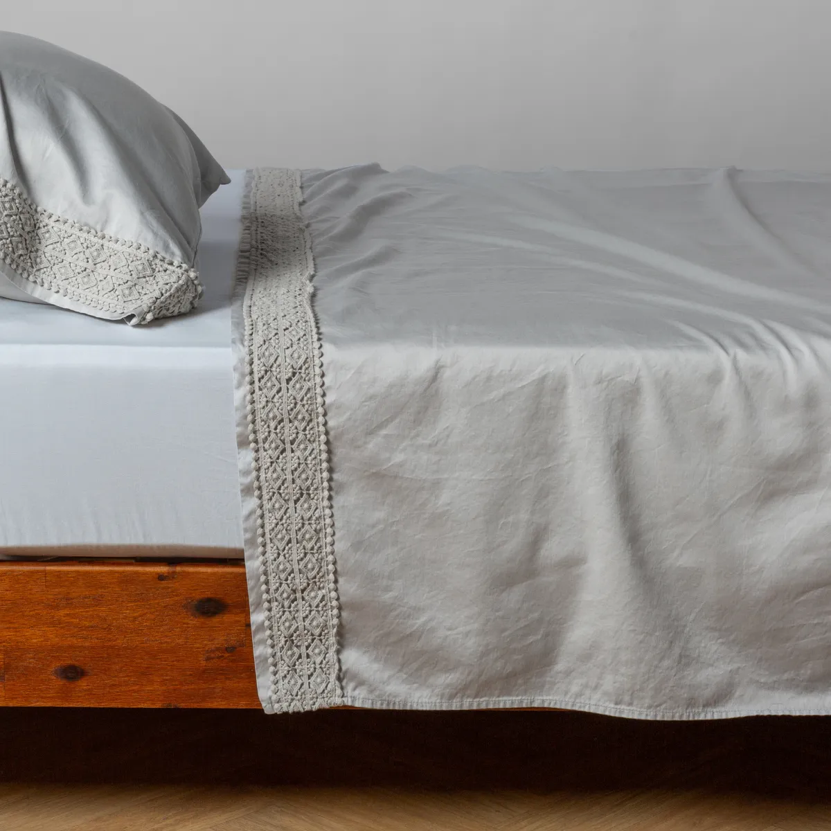 Bria Flat Sheet