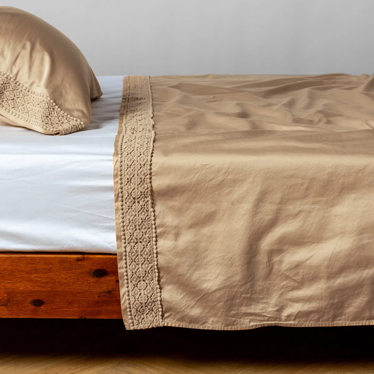 Bria Flat Sheet