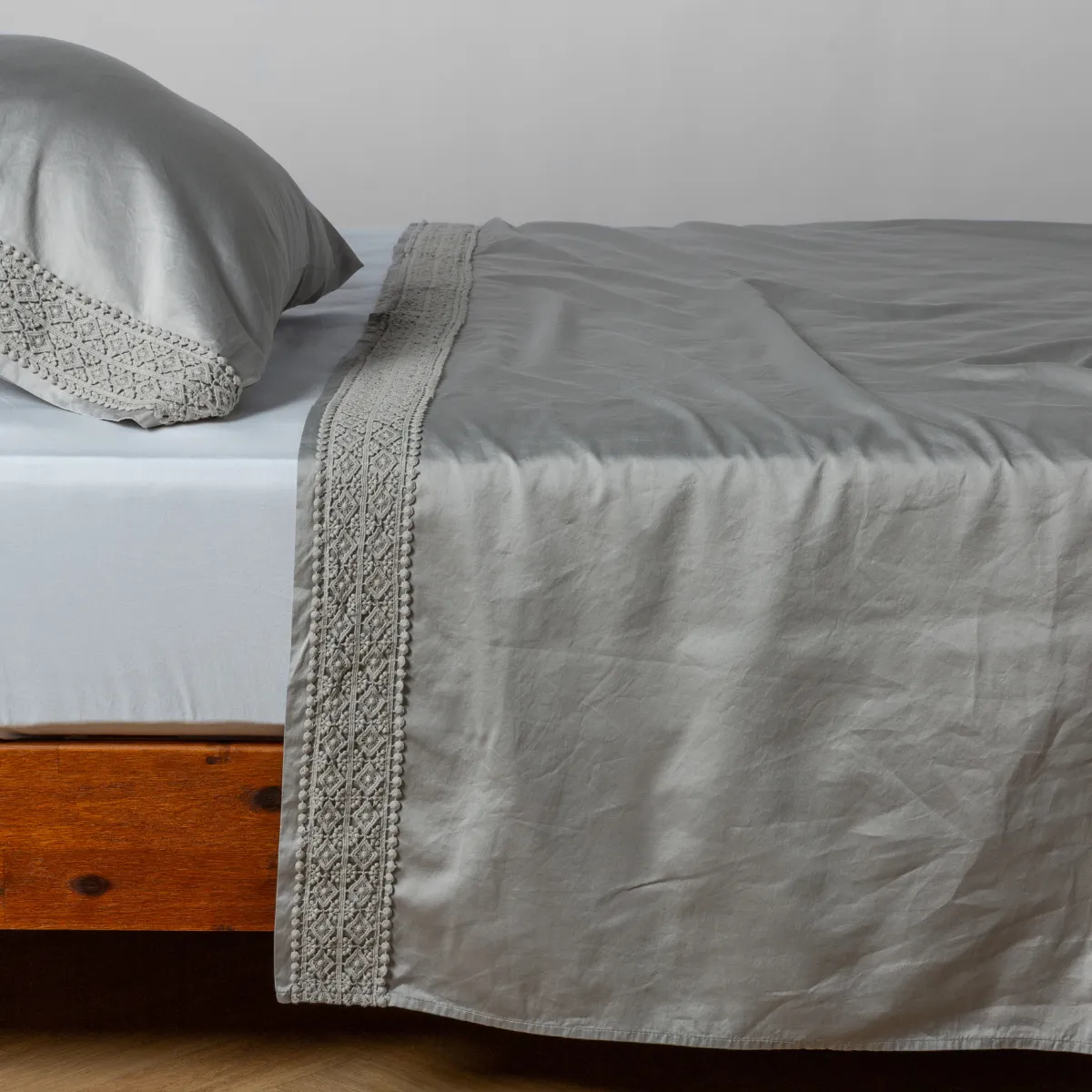 Bria Flat Sheet