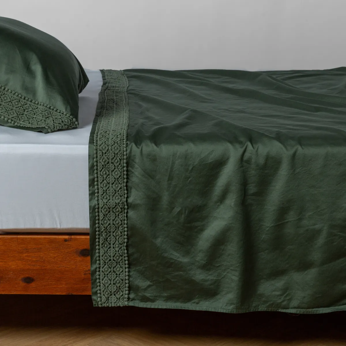 Bria Flat Sheet