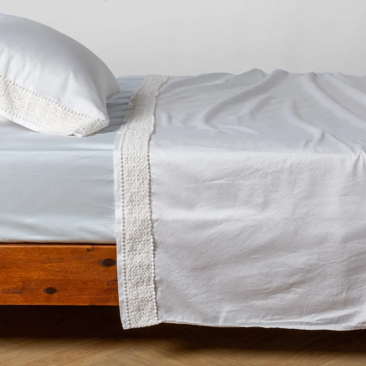 Bria Flat Sheet