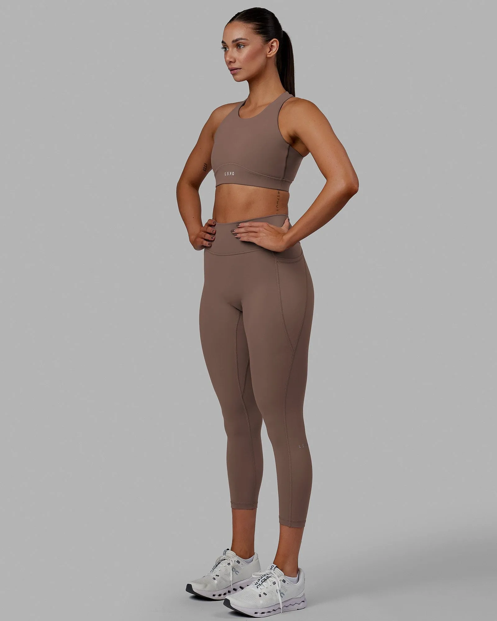 Fusion 7/8 Length Tights with Pockets - Deep Taupe