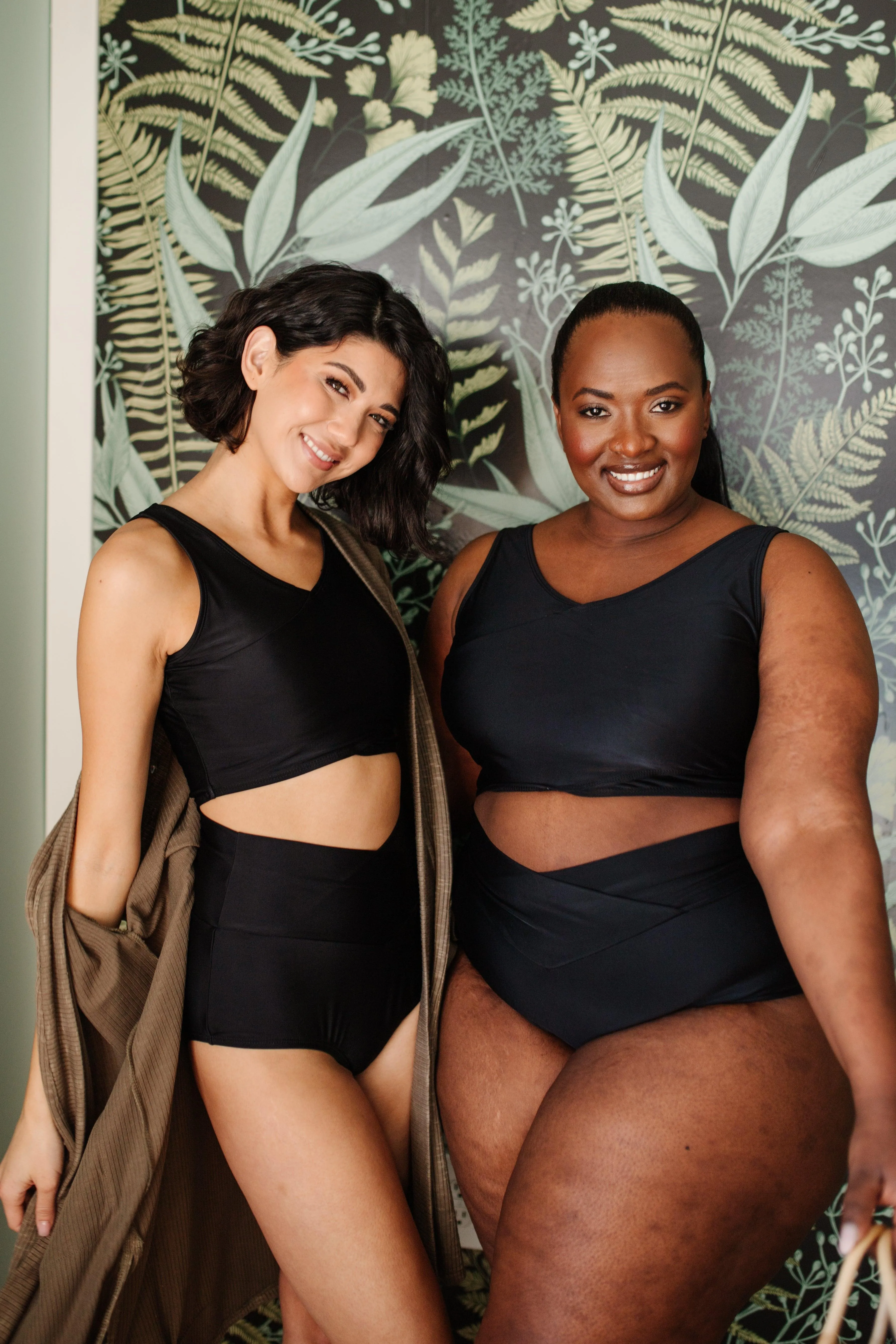 Hazel Blues® | Come Sail Away Swim Top In Black