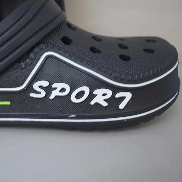 High Quality Summer Sandals Classic Outdoor Non-slip Slippers. Size (42/43)