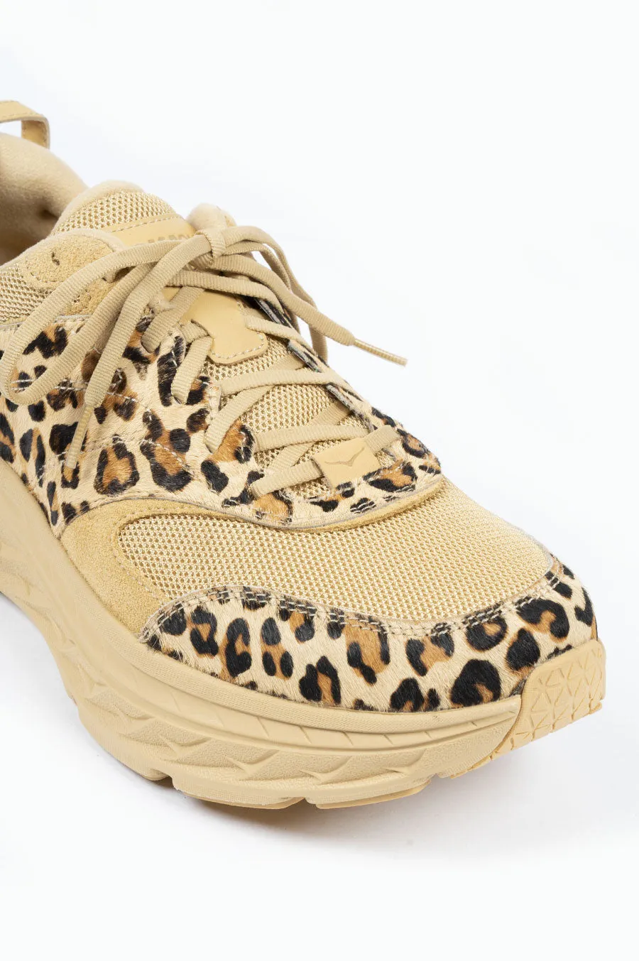 HOKA ONE ONE X EG BONDI L LEOPARD