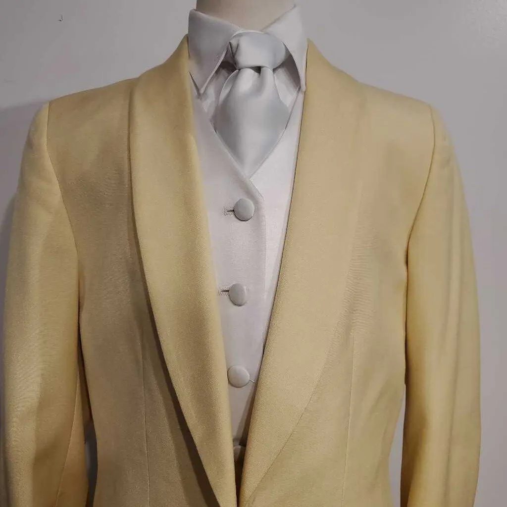 Light Yellow Daycoat