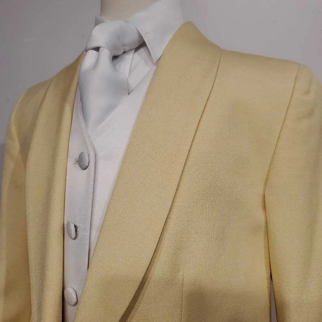 Light Yellow Daycoat