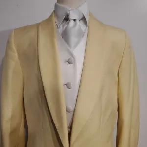 Light Yellow Daycoat