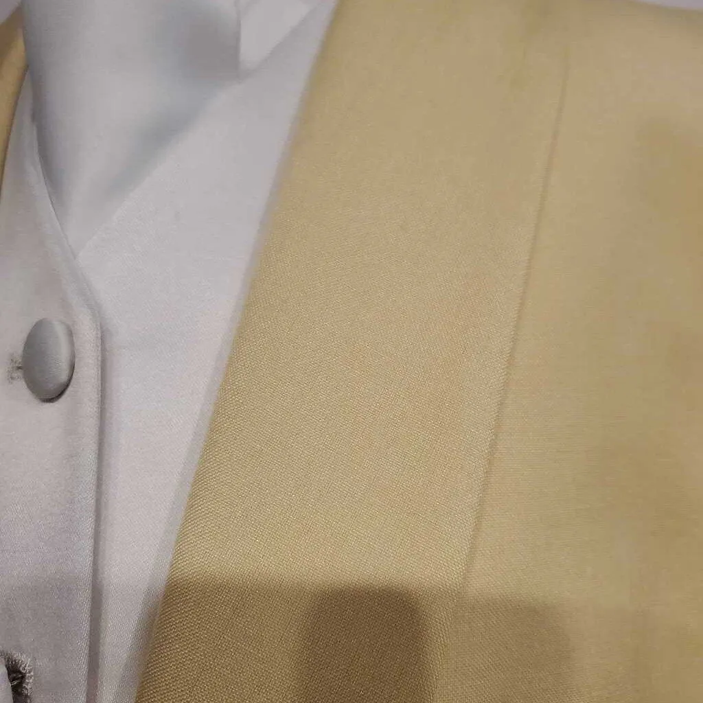 Light Yellow Daycoat