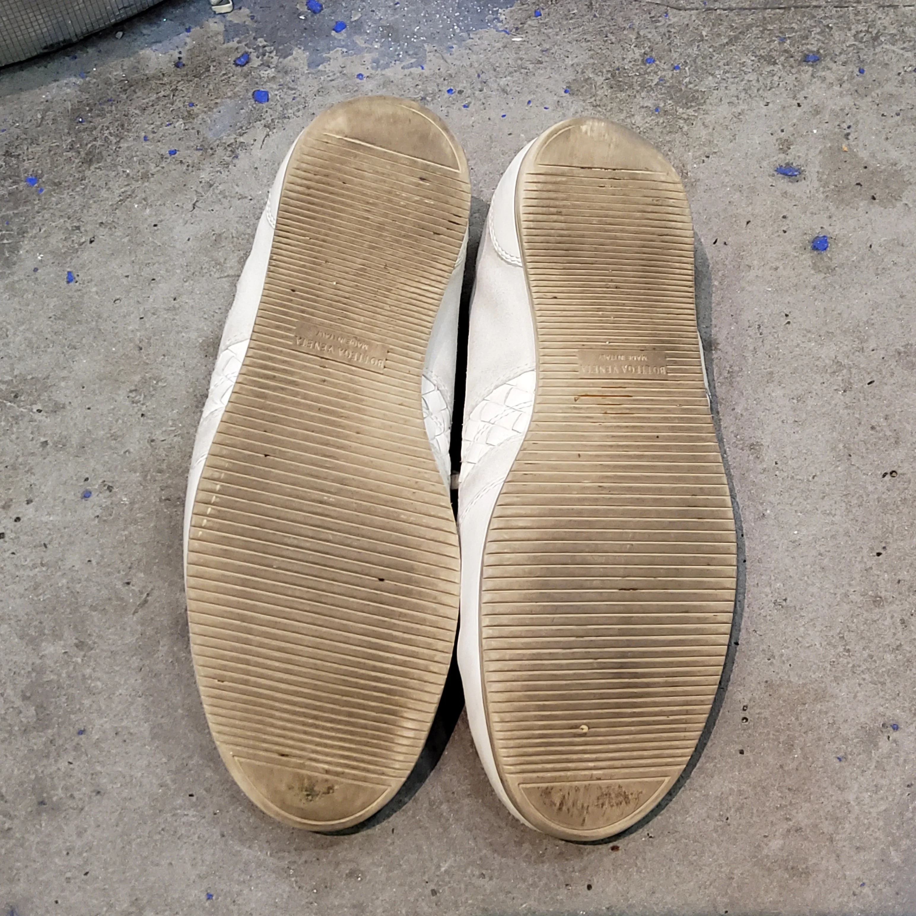 Low-top leather trainers