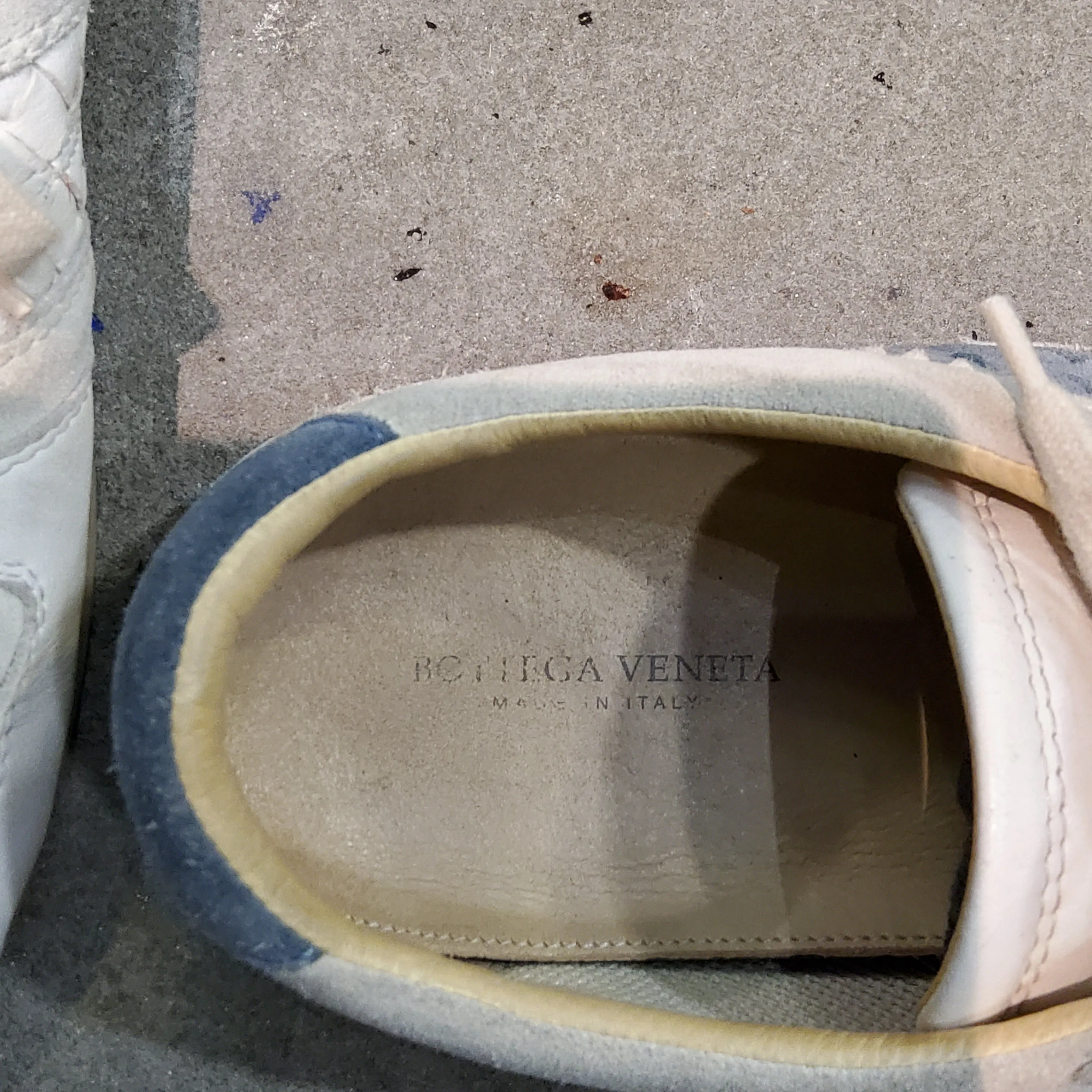 Low-top leather trainers