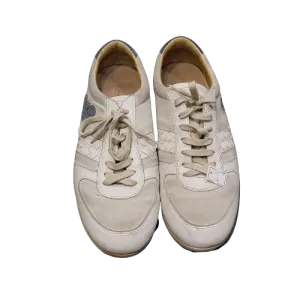 Low-top leather trainers
