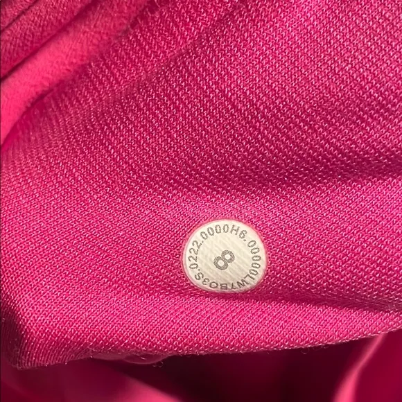 Lululemon Align HR Short- Size 8 Sonic Pink