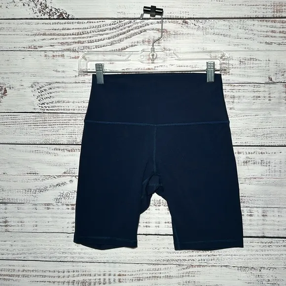 Lululemon Align Short 8&quot; True Navy Size 6