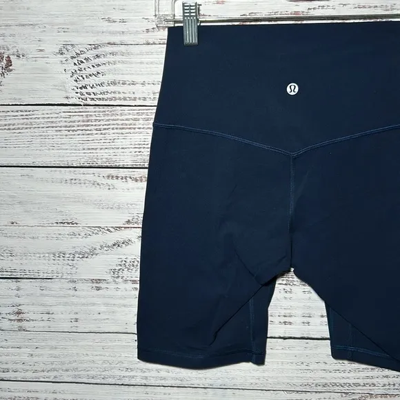 Lululemon Align Short 8&quot; True Navy Size 6