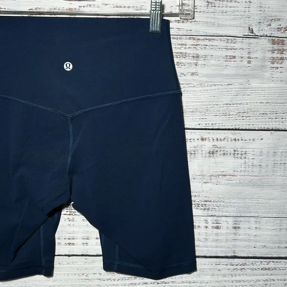Lululemon Align Short 8&quot; True Navy Size 6