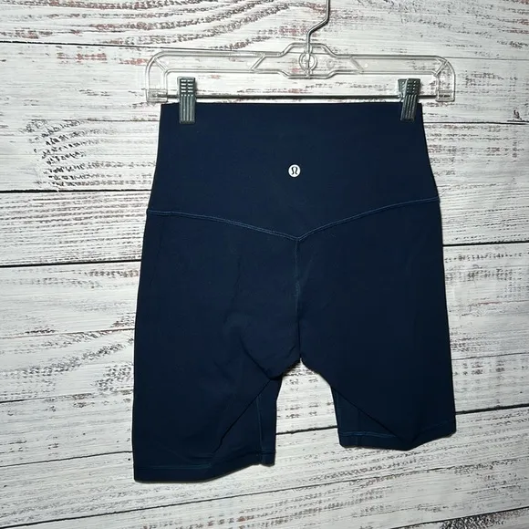 Lululemon Align Short 8&quot; True Navy Size 6