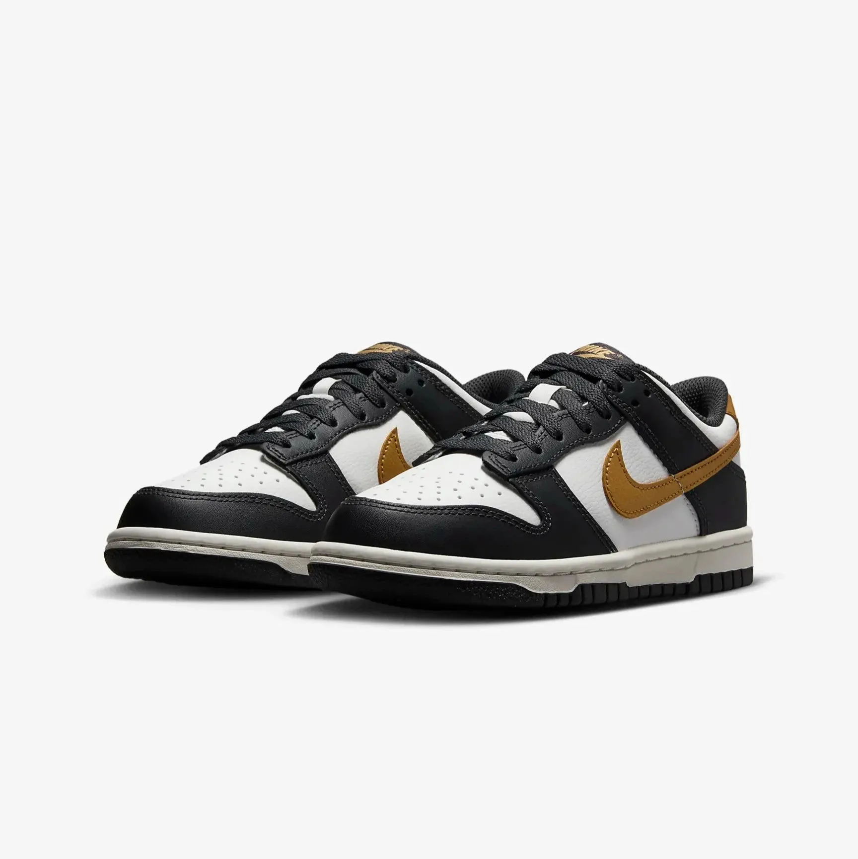 Nike Dunk Low Summit White Metallic Gold