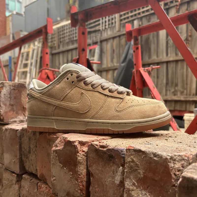 Nike SB Dunk Low Pro B Parachute Beige