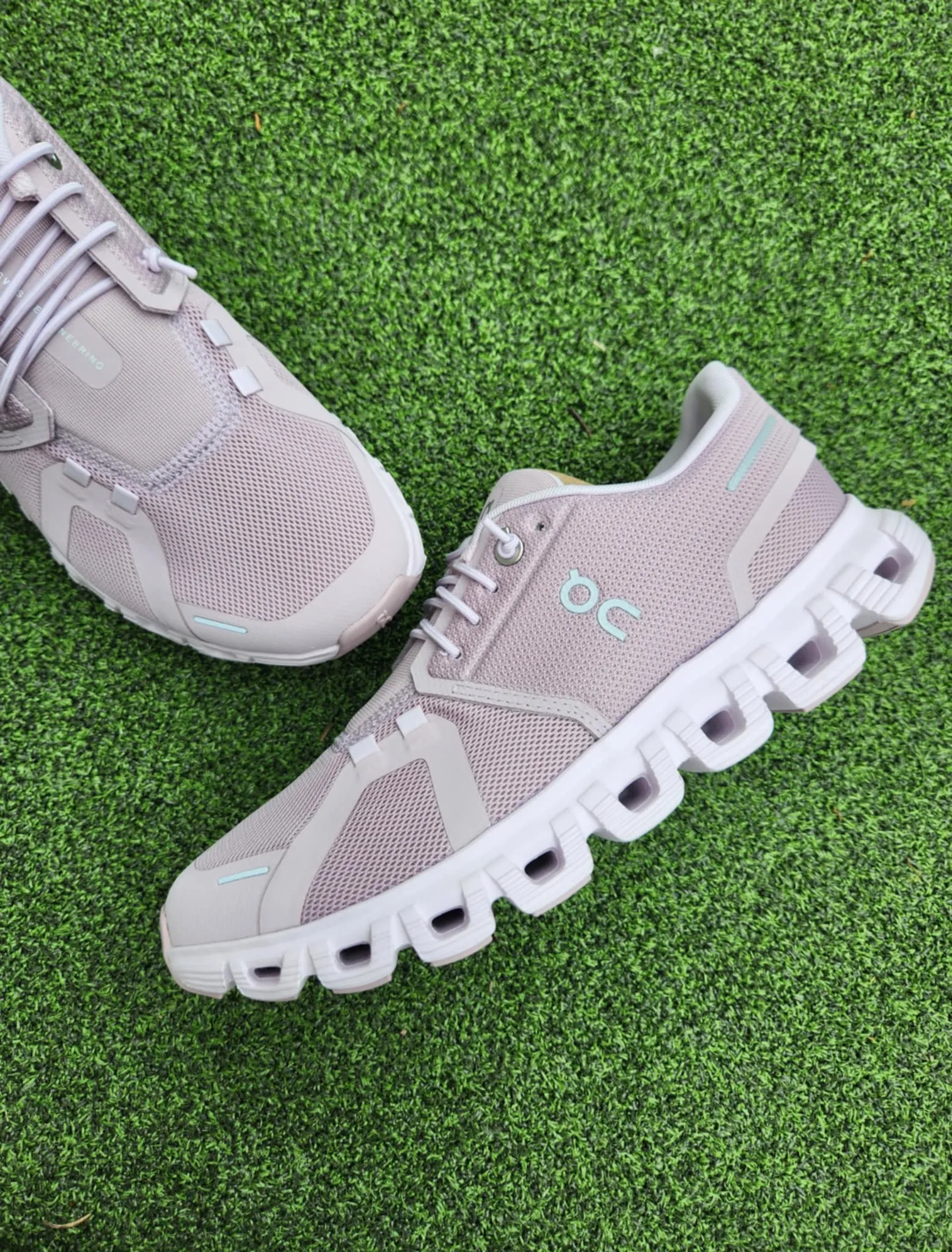 On W Cloud 6