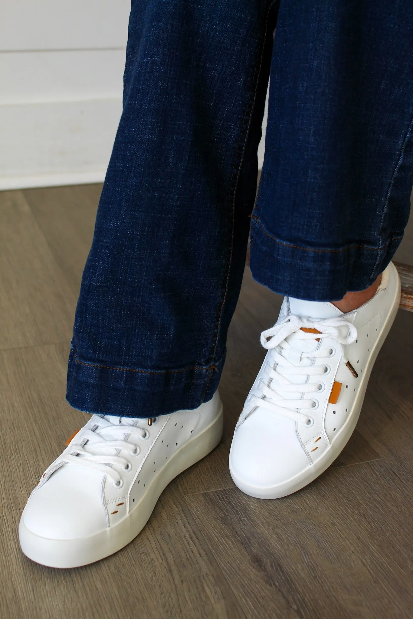 Shauna Leather Sneaker • White