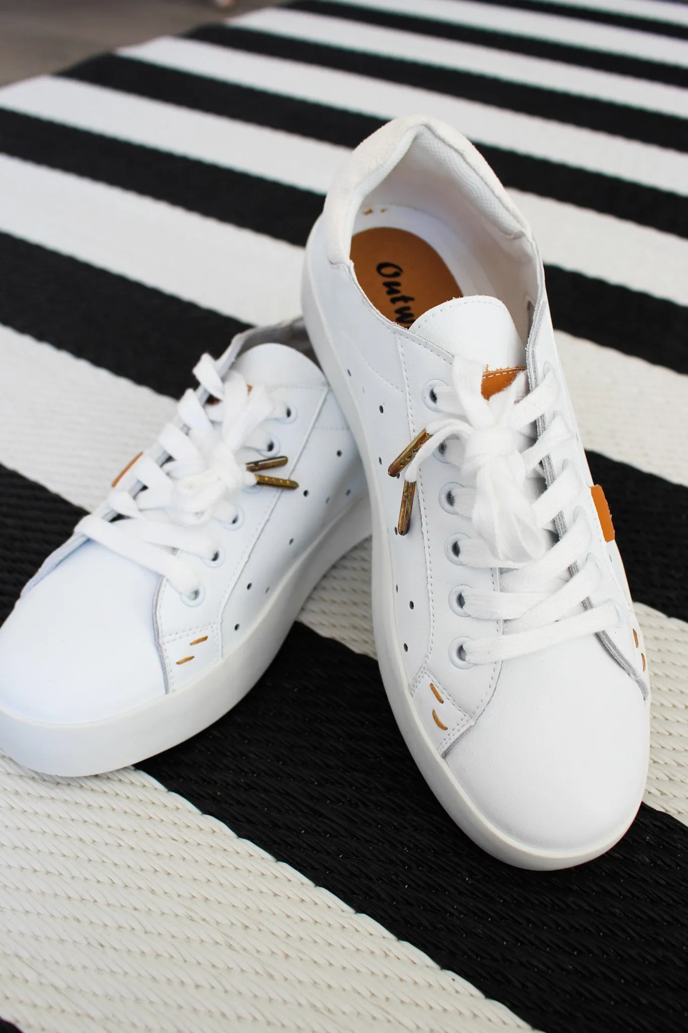 Shauna Leather Sneaker • White