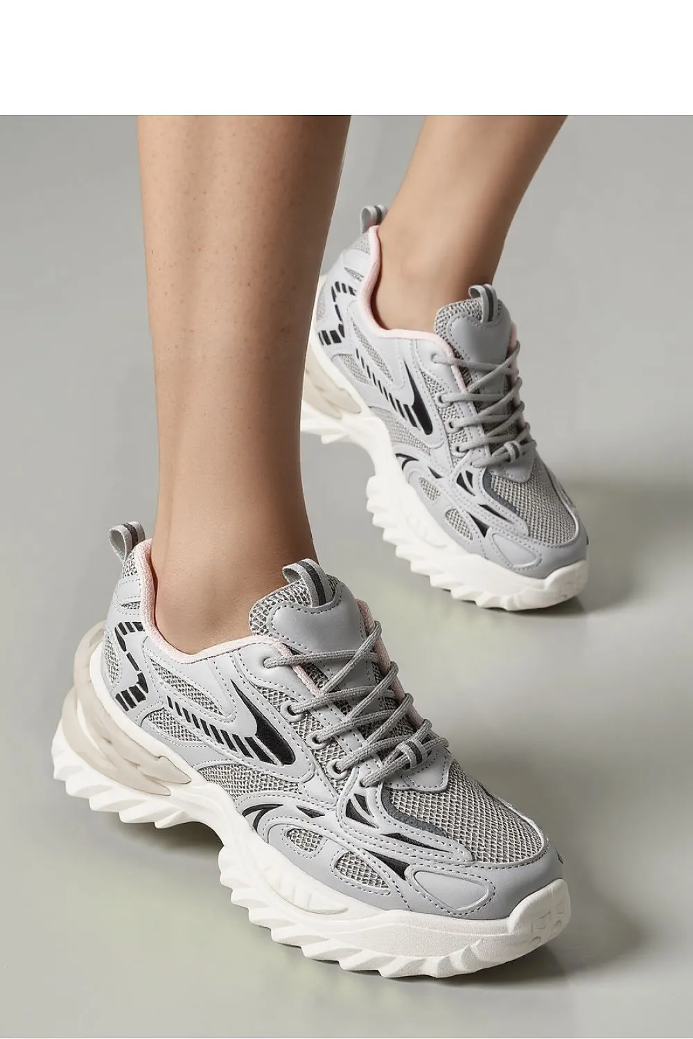 Sport Shoes Inello