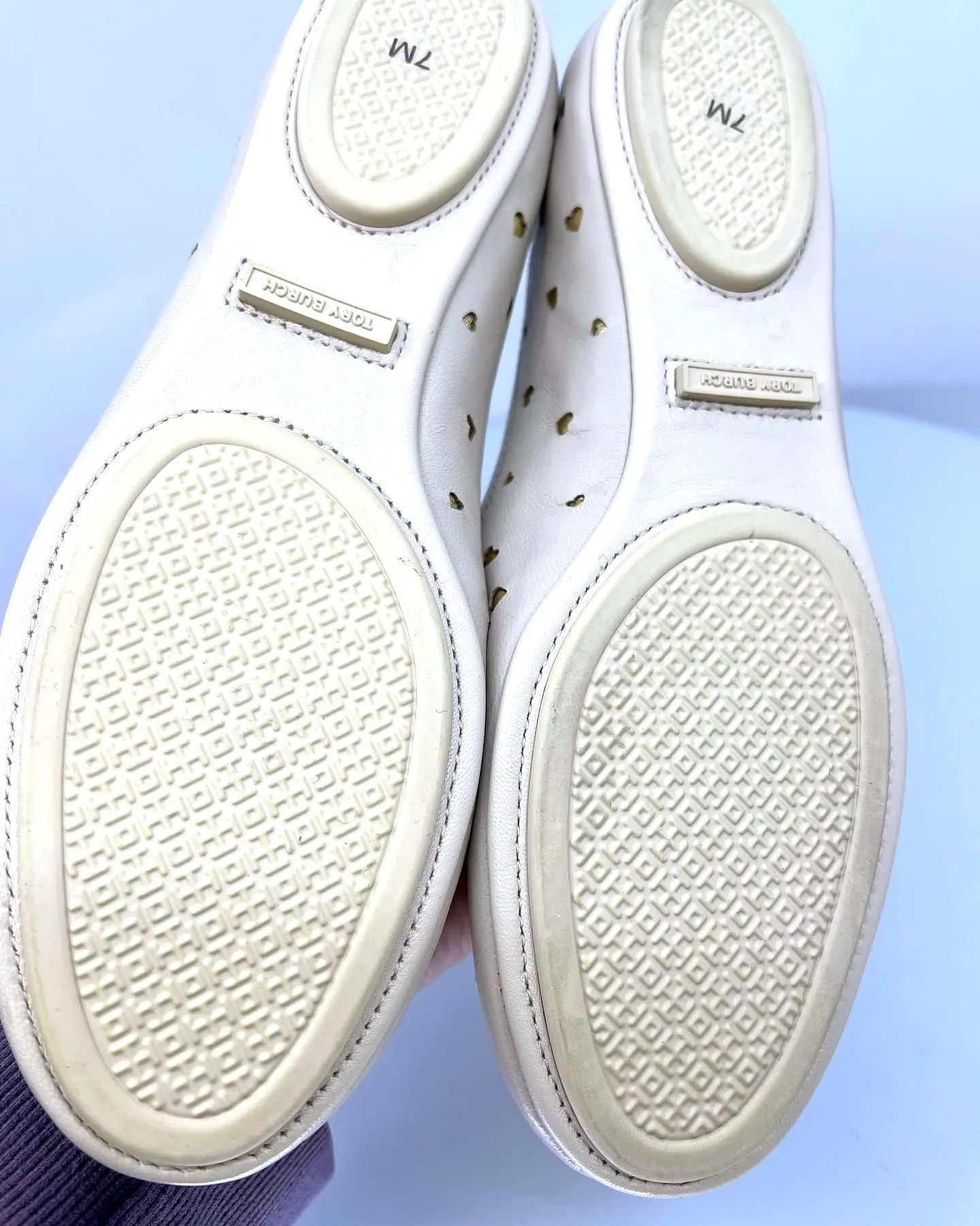 TORY BURCH MINNIE HEART CUTOUT TRAVEL LEATHER BALLET SHOES