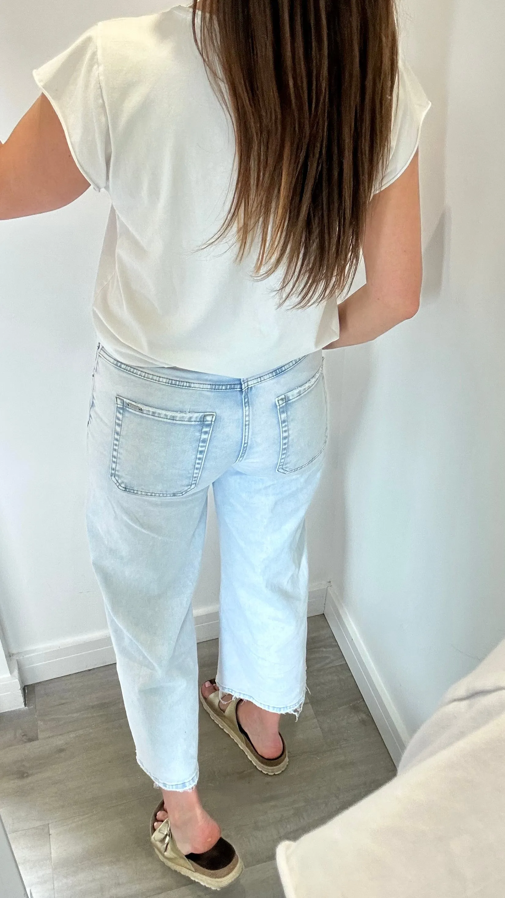 TOXIK LIGHT WASH CROPPED WIDE LEG JEANS