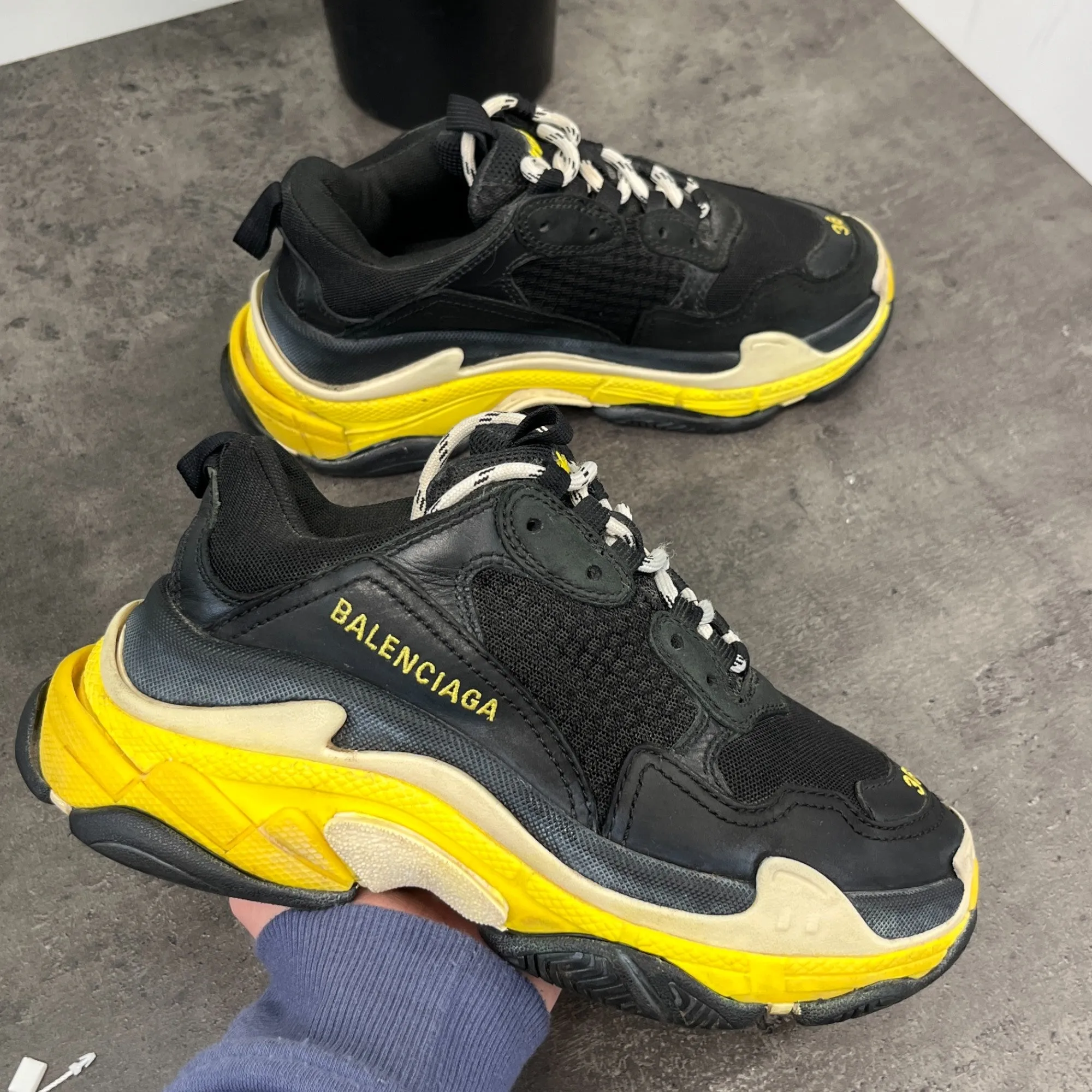 Women's Triple S Low Trainers Black Size EU 36 / UK 3